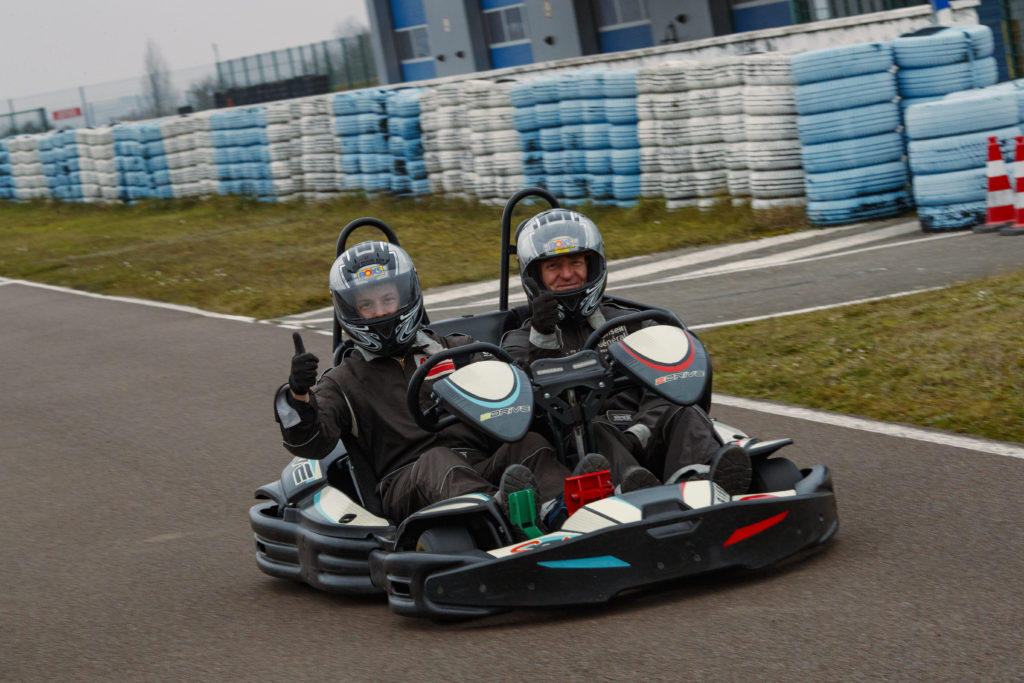 Circuit-dijon-prenois karting de location pour deux - duo drive