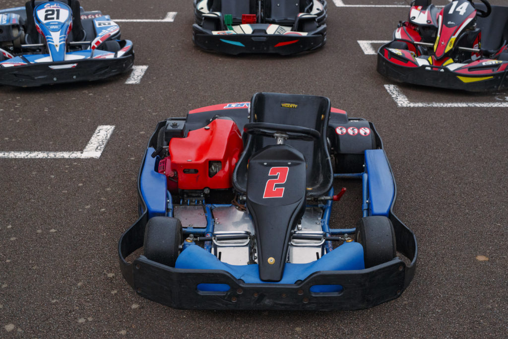 Circuit-dijon-prenois karting de location pour enfant