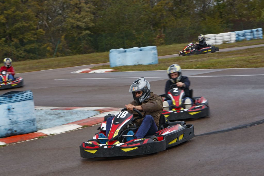 Circuit dijon-prenois Karting compétition