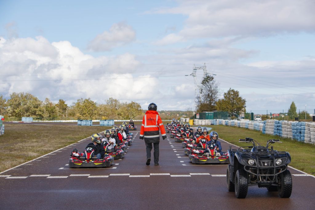 Circuit dijon-prenois Karting grille